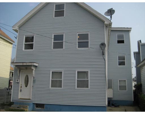 Building Photo - 32 Abbott St