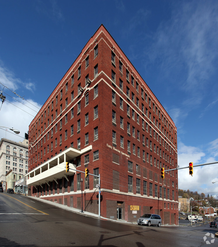 Primary Photo - Eastview Unity Apartments