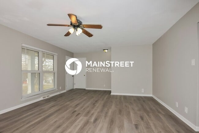 Building Photo - 3 Bedroom Pet-Friendly Home in CRYSTAL CITY, MO with Main Street Renewal