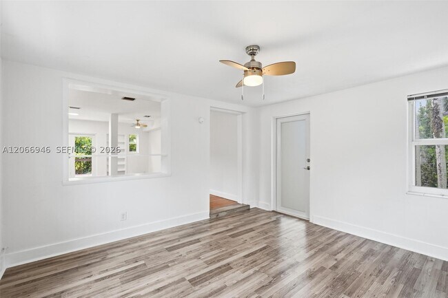 Foto del edificio - 2355 Overbrook St