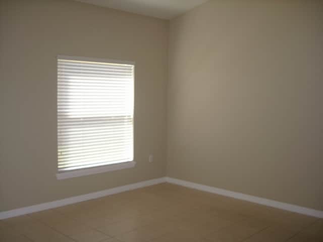 Building Photo - 768 Hacienda Cir
