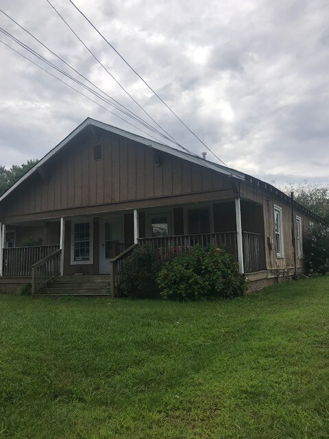 Primary Photo - 1147 Randolph St