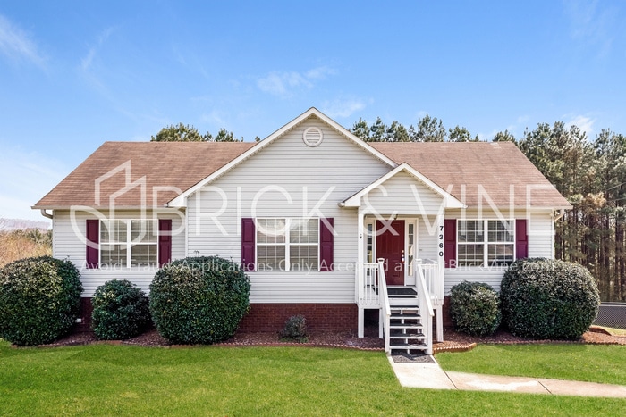 Foto principal - 7360 Old Acton Rd