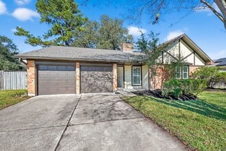 Building Photo - 22822 Elsinore Dr