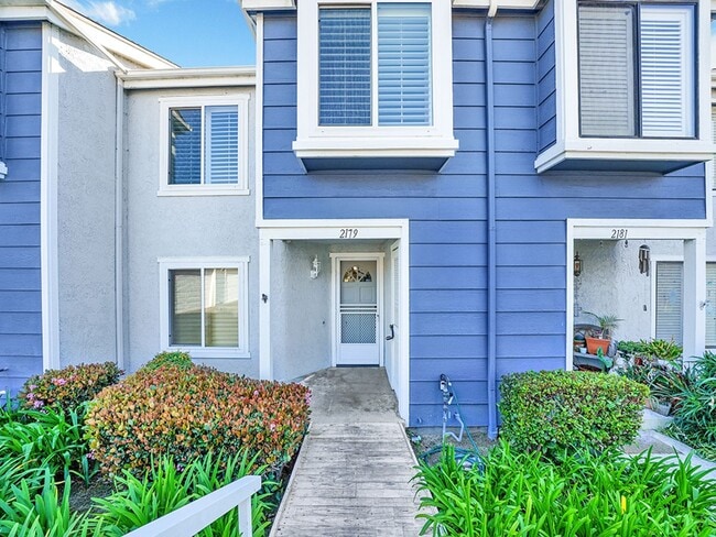 Building Photo - Prime San Clemente 3 Bedroom / 2.5 Bathroo...