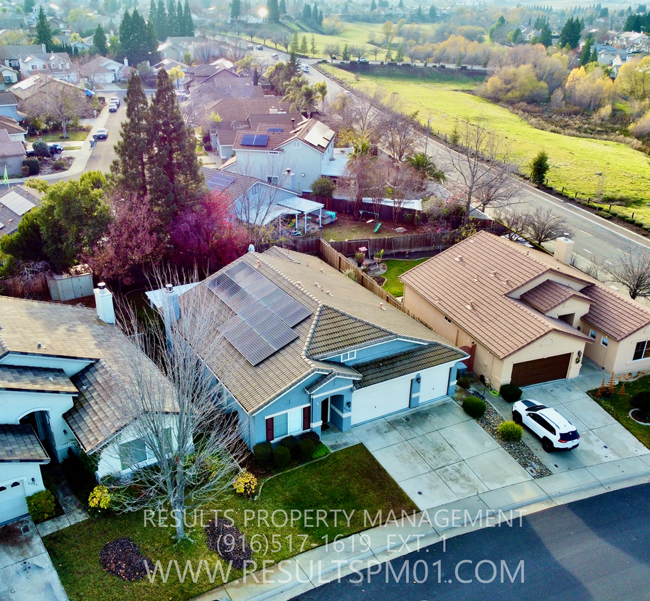 Primary Photo - Gorgeous Single Story Home in Rocklin with...