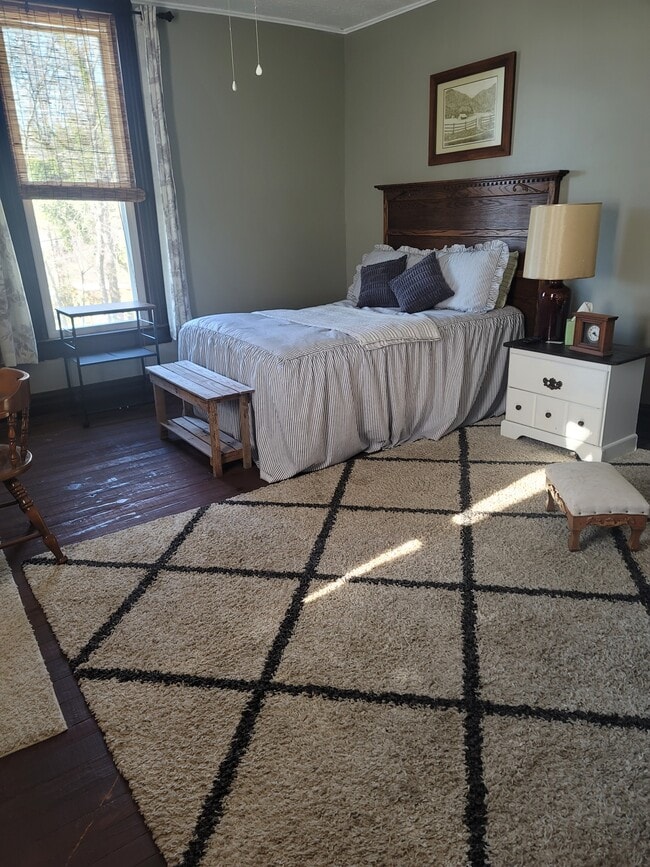 Building Photo - 816 Prince St