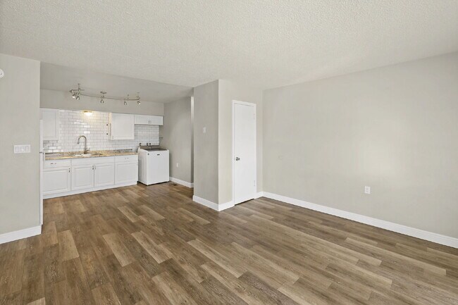 Foto del edificio - 402 Sunny Ln