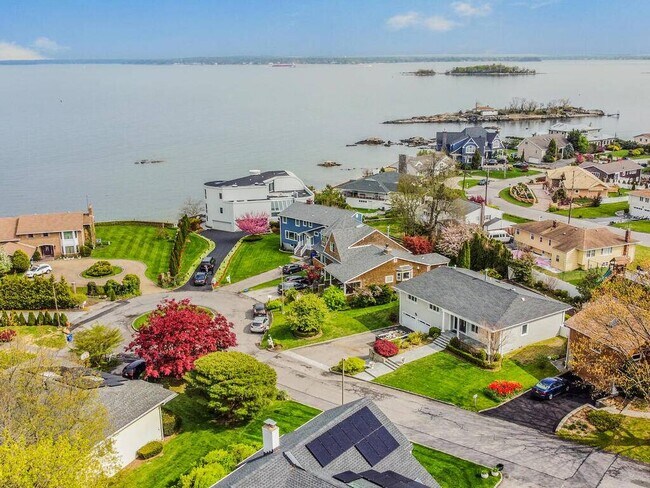 Foto del edificio - 22 Beachfront Ln