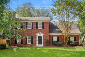 Building Photo - 2880 Park Chase Dr