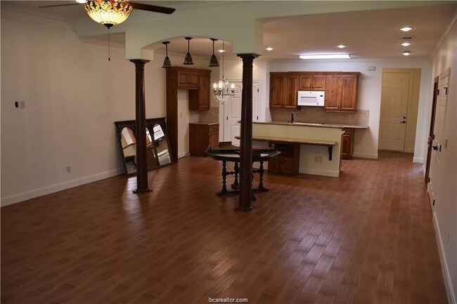 Foto del edificio - 3232 Peterson Way