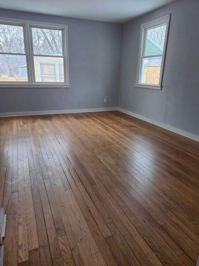 Foto del edificio - 19-21-21 Shelley Ct