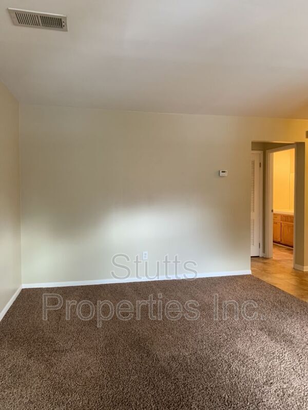 900 W Montgomery Ave Unit 203, Sheffield, AL 35660 Condo for Rent in