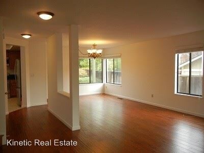 Building Photo - 4 br, 2.5 bath House - 137 Julian Way