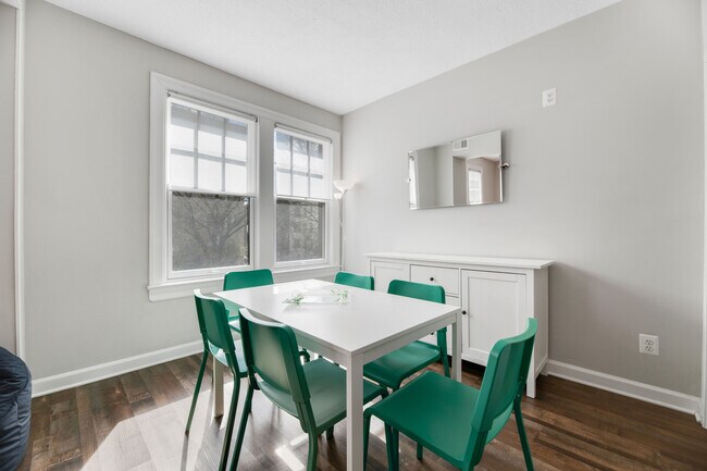 Building Photo - 1724 17th St NW