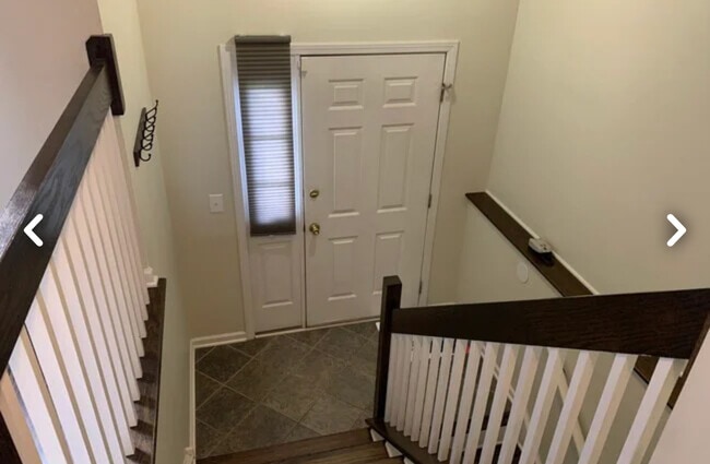 Foto del edificio - 282 Holiday Ln