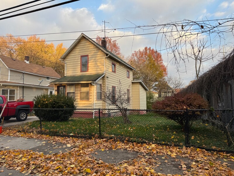 Foto principal - 1061 Raymond St