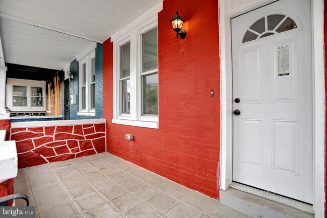 Building Photo - 2703 Ashland Ave