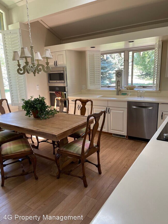 Foto del edificio - 3 br, 2 bath House - 2120 Fairway Drive