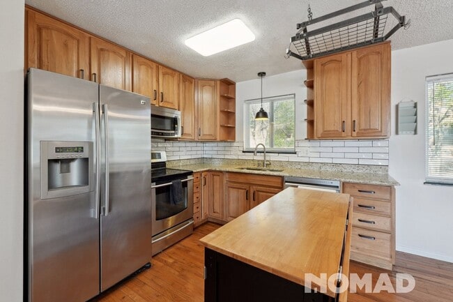 Building Photo - Spacious 4BR House in Colorado Springs