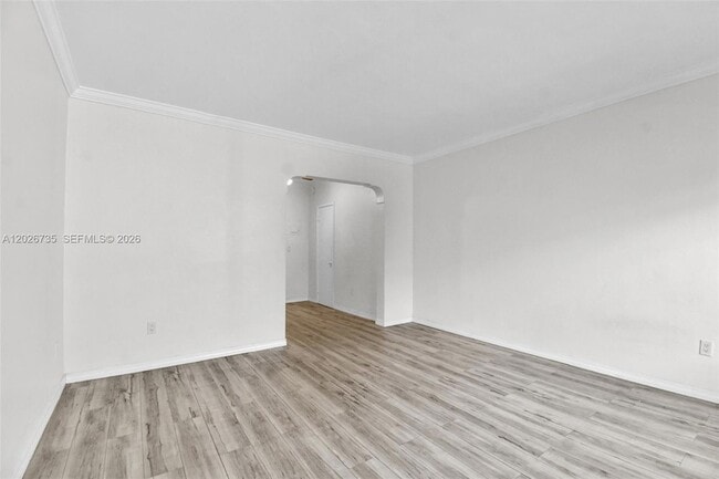 Building Photo - 1135 Euclid Ave