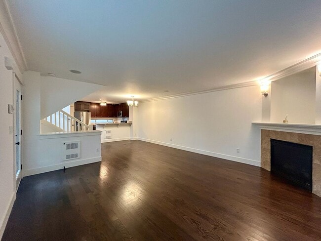 Foto del edificio - Queen Anne Townhouse