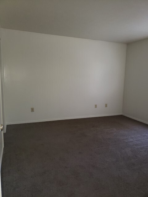 Foto del edificio - 3 bedroom, 2 bath House: Available August 2026!