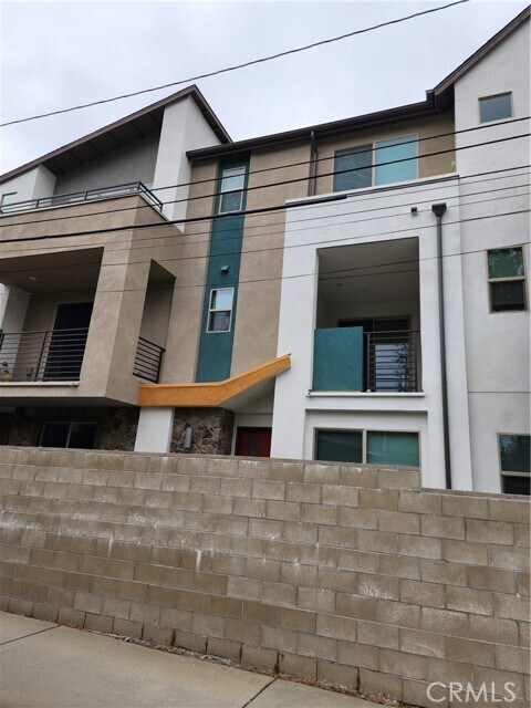 Foto del edificio - 107 Scratch Rd