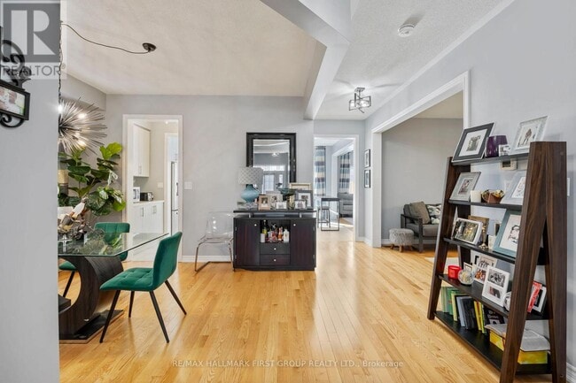 Building Photo - 307 Northglen Blvd