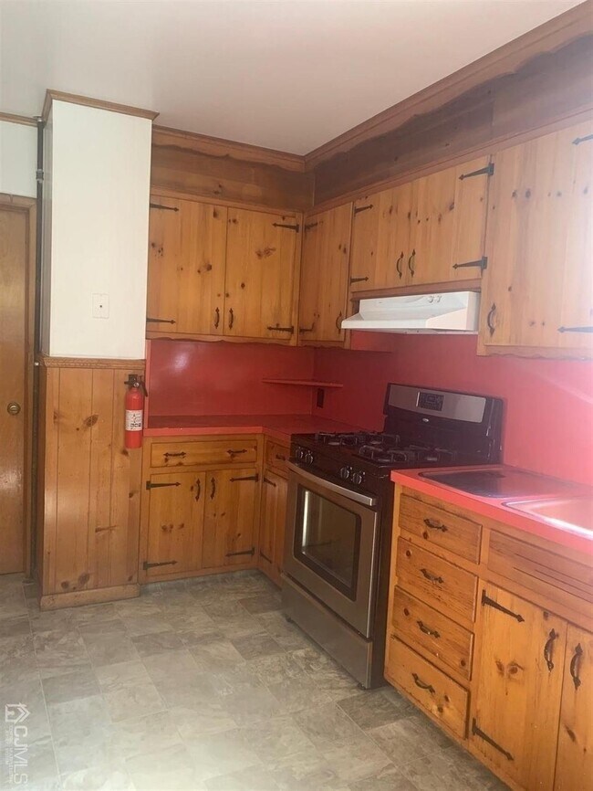 Foto del edificio - 61 Evergreen Ave