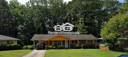 Building Photo - 3566 Highwood Dr SW