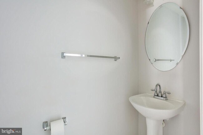 Foto del edificio - 4014 Fountain Bridge Ct