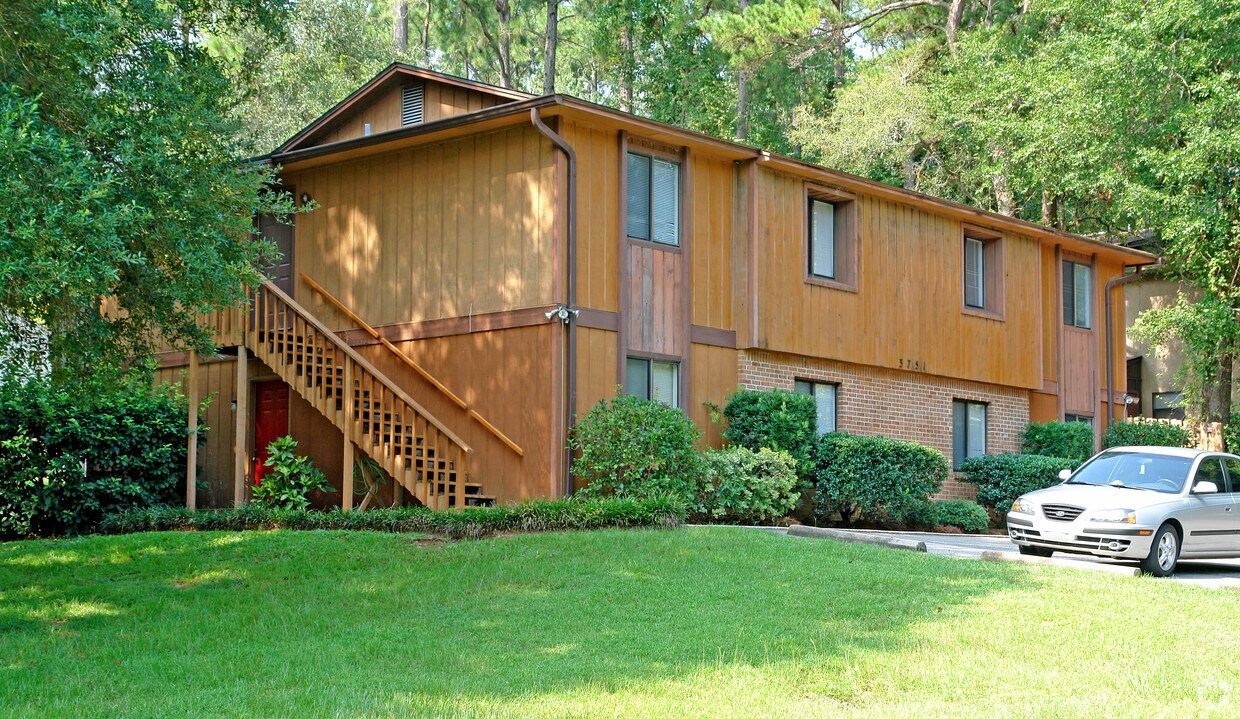 Building Photo - 3751 Donovan Dr