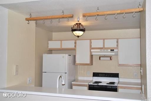 Building Photo - 1201 Glen Cove Pky
