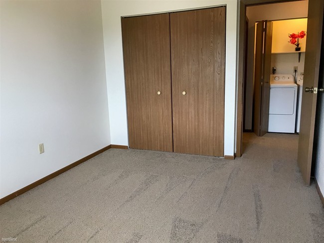 Foto del edificio - 2835 Hawken St