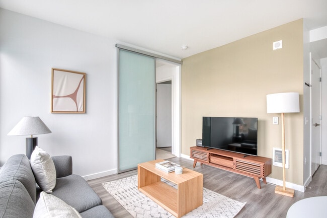 Foto del edificio - 2690 152nd Ave NE