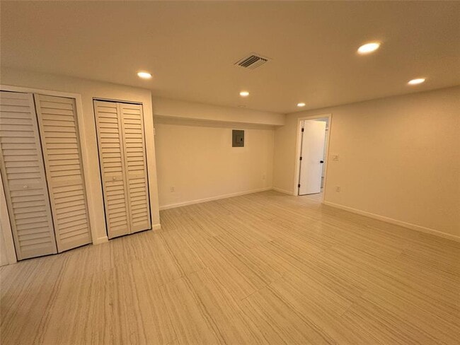 Foto del edificio - 136 NE 60th St