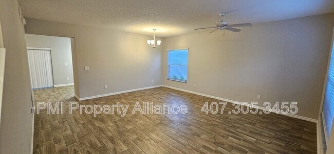 Foto del edificio - 4212 Forest Island Dr