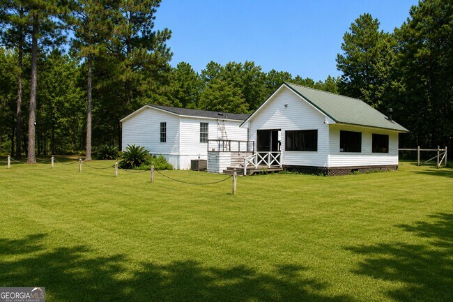 Foto del edificio - 2296 Indian Trail Rd