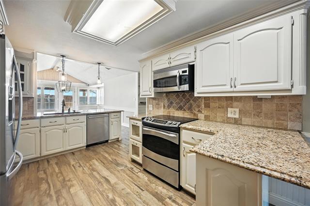 Foto del edificio - 2857 Hurstview Dr