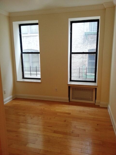 Foto del edificio - 742 St Nicholas Ave
