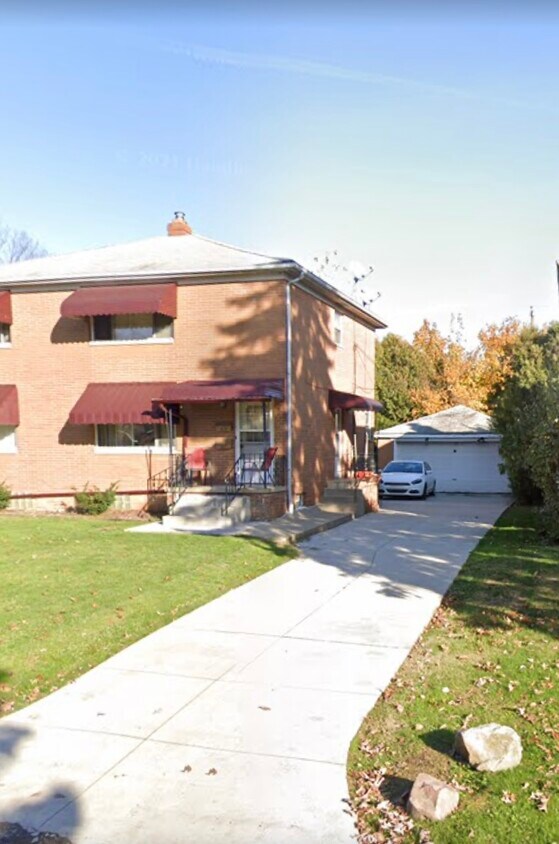 Building Photo - 87 Greencrest Ter