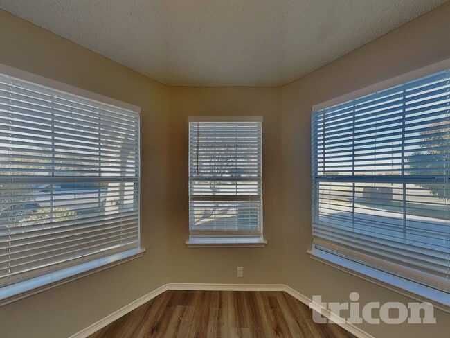 Foto del edificio - 4228 Heath St