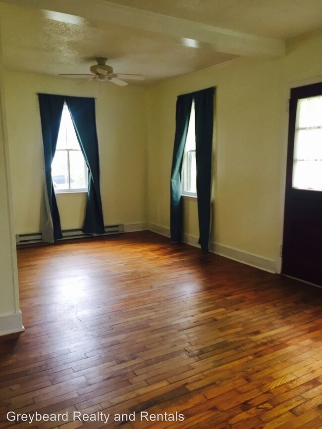 Foto del edificio - 2 br, 1 bath House - 1008 Montreat Rd