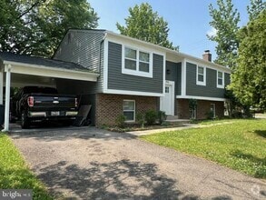 Building Photo - 9114 Oxon Hill Rd