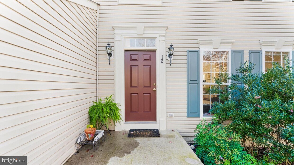 12 Stocks St, Lovettsville, VA 20180 House Rental in Lovettsville, VA