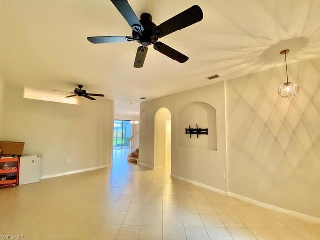 Foto del edificio - 7472 Bristol Cir