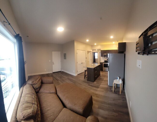Foto del edificio - Partially furnished 2 Bed, 1 bath CONDO @ ...