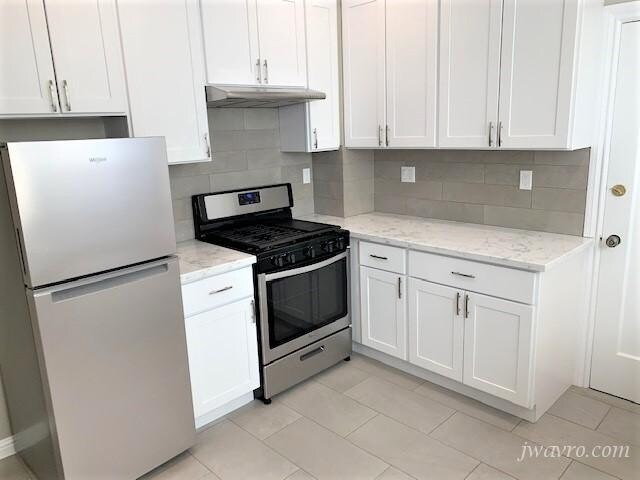 Foto del edificio - 96 Toledo Way