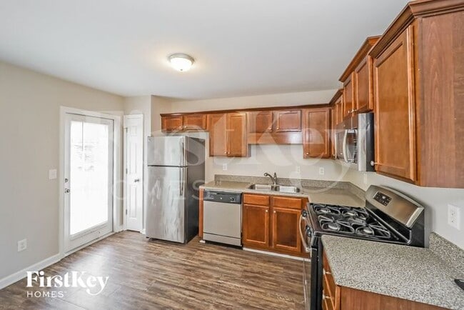 Foto del edificio - 8018 Bradshaw Ct
